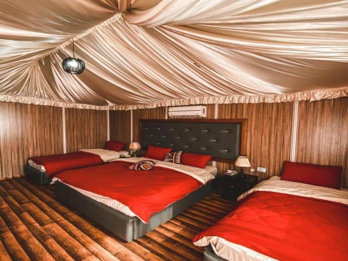 Hotel Sharah Luxury Camp à Wadi Rum Extérieur photo