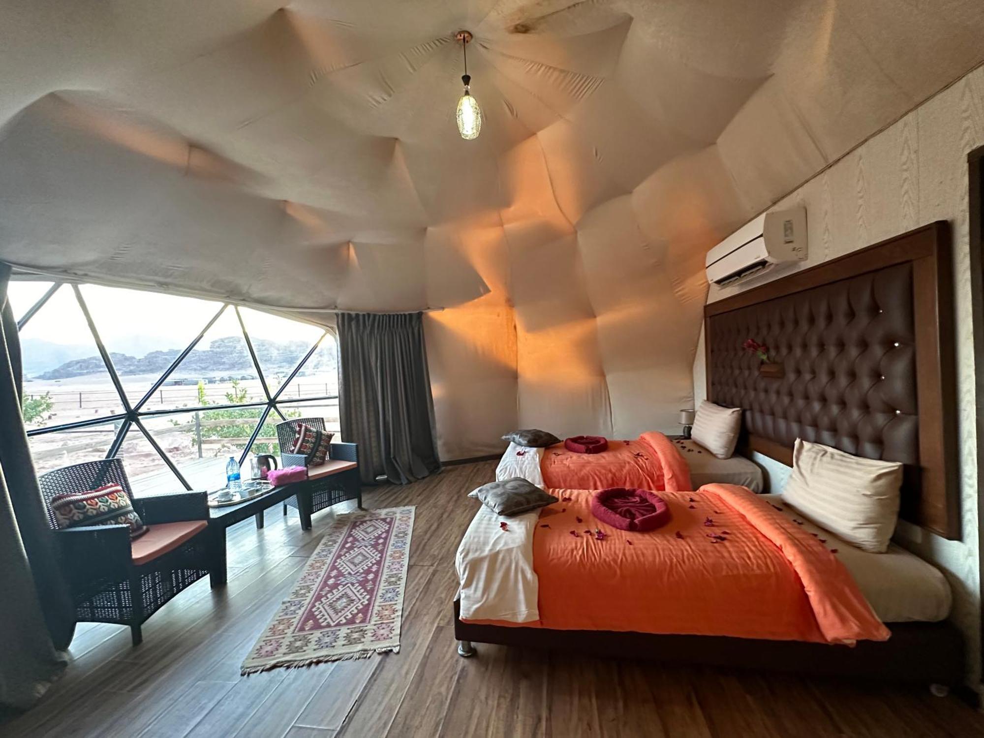 Hotel Sharah Luxury Camp à Wadi Rum Extérieur photo