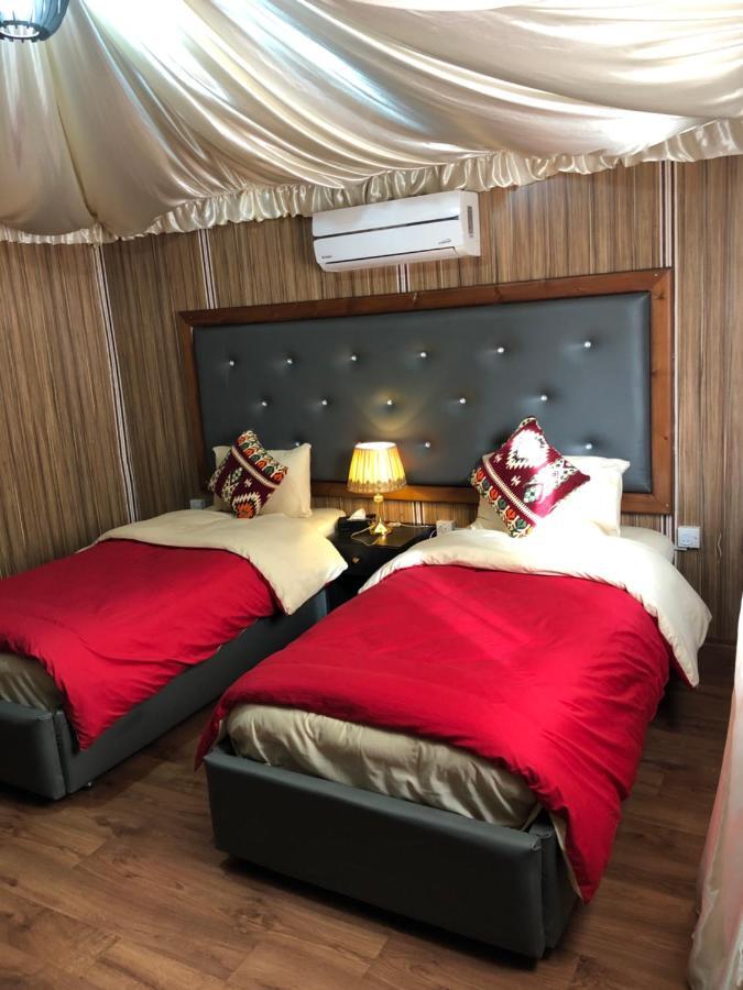 Hotel Sharah Luxury Camp à Wadi Rum Extérieur photo